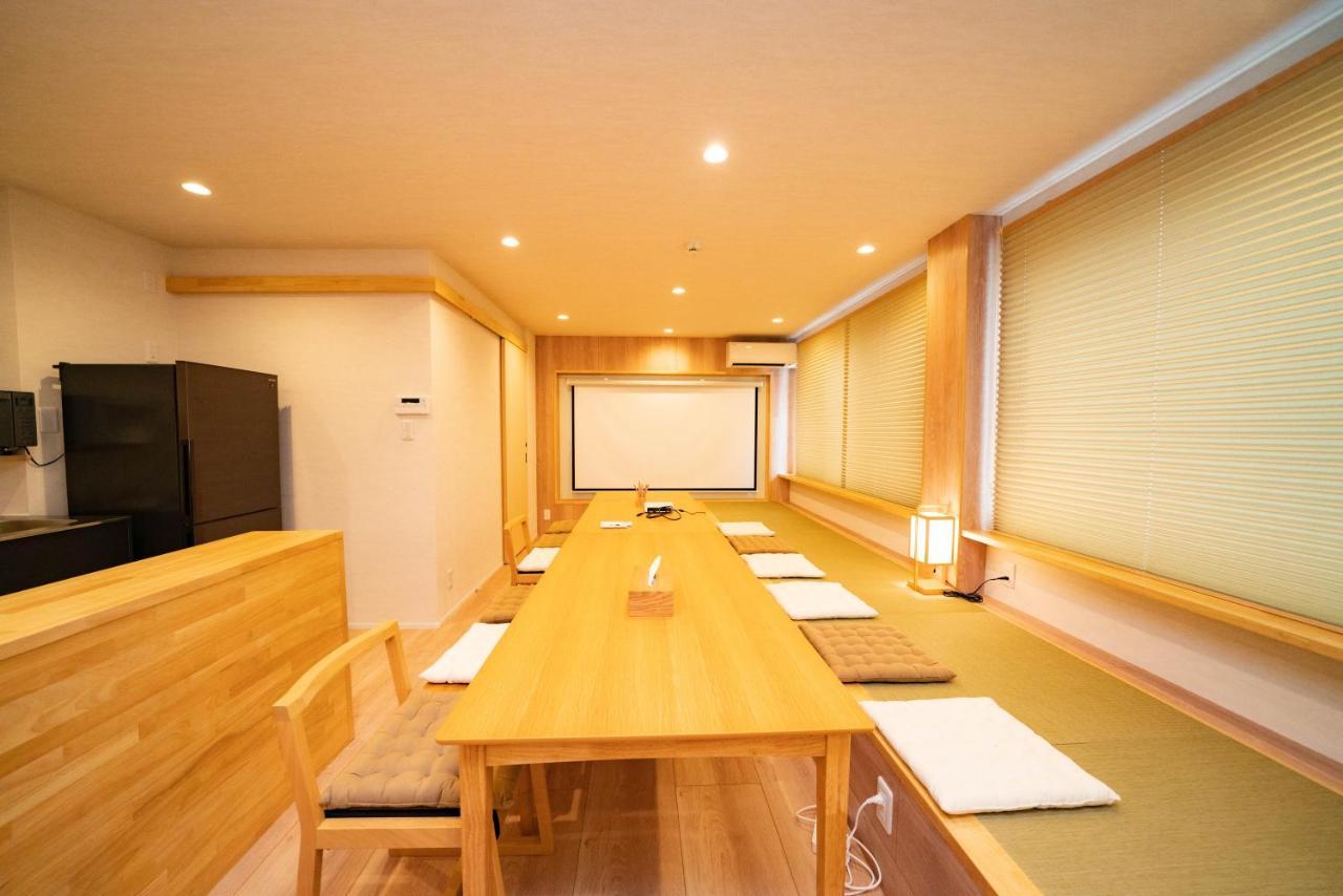Shitamachi Place * Tokio